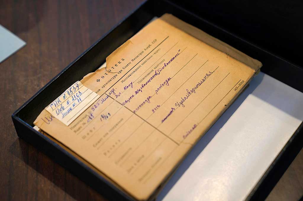 Archives, Témoignages et Vérité Historique